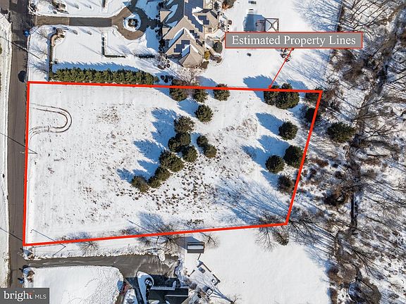 5th image of 720 McElwee Rd