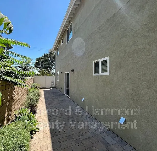 12680 Bradley Ave #9 — Photo 32