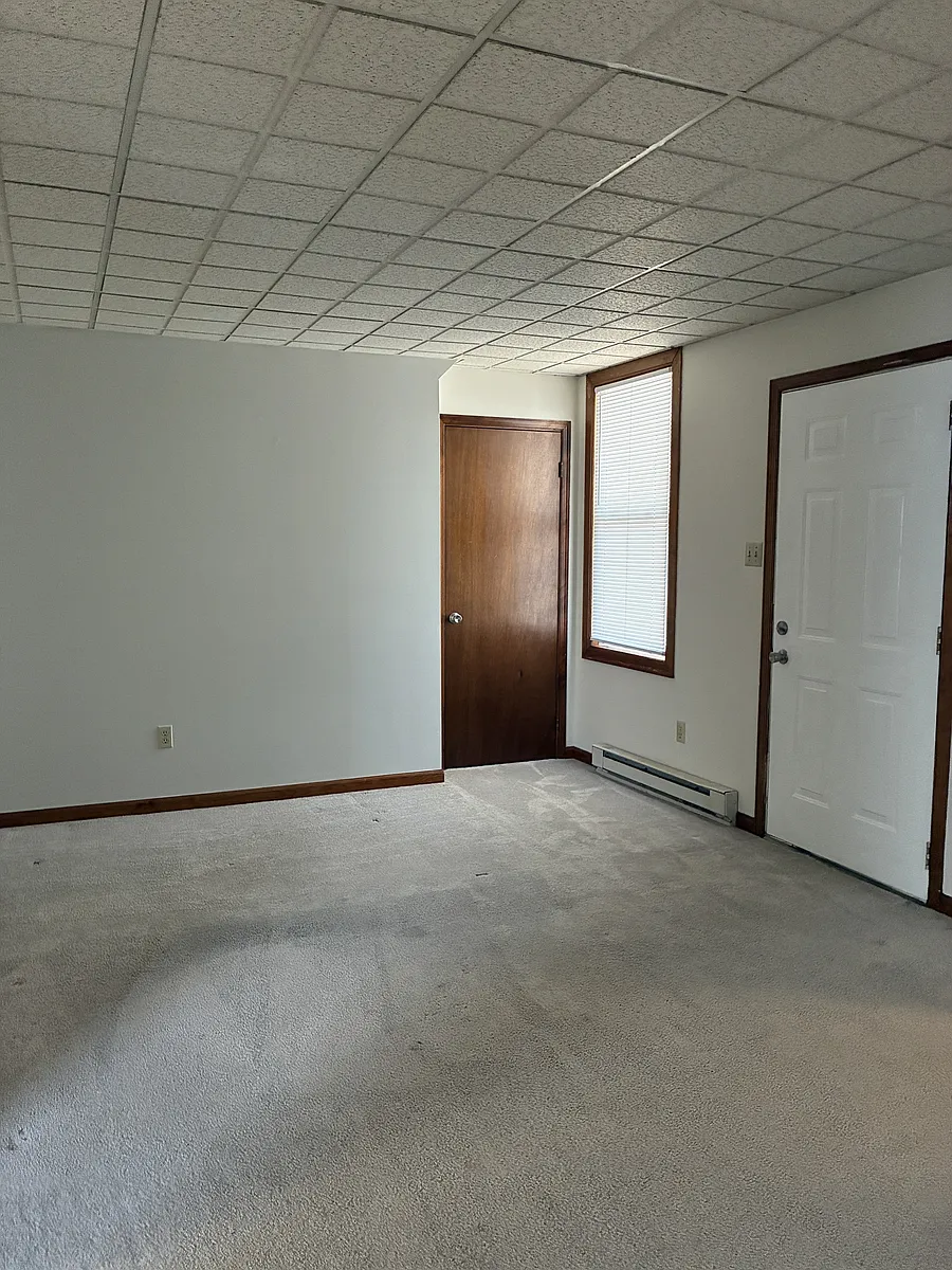 Building Photo - 2711 Walnut St #1