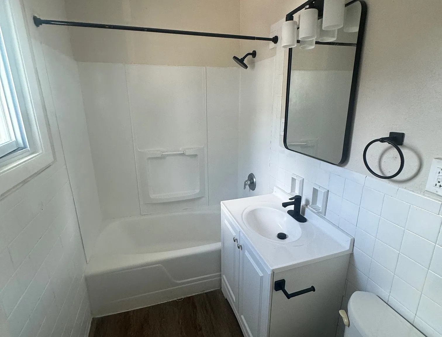 2 bed, 986 sqft, $1,205 — Photo 2