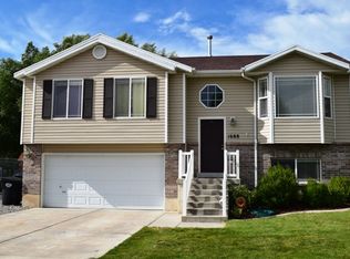 1688 W 675 N, Clinton, UT 84015