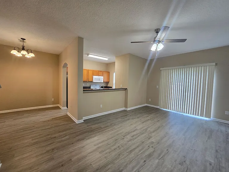 5260 Collins Rd #201 — Photo 6