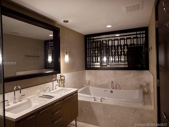 2nd image of 17001 Collins Ave #B3608