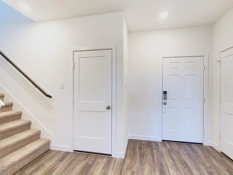 3918 Windy Whisper Dr — Photo 4