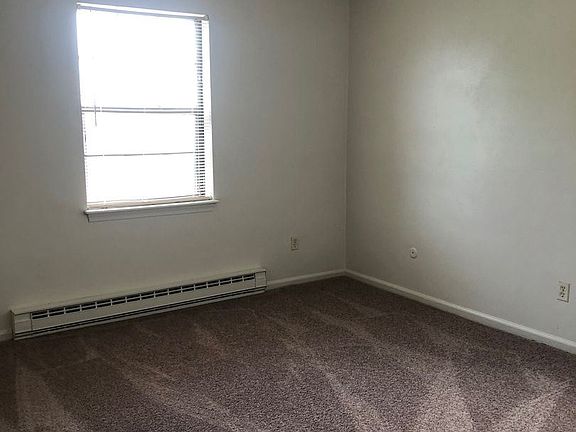 5th image of 3211 Brest Ave #M-b