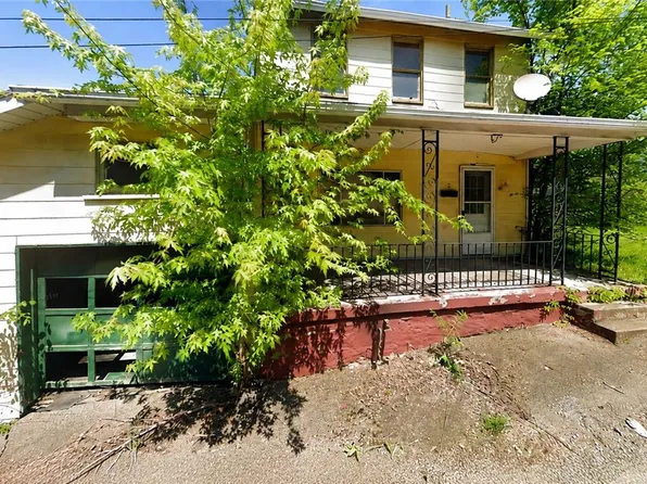220 Bank St, Brownsville, PA 15417
