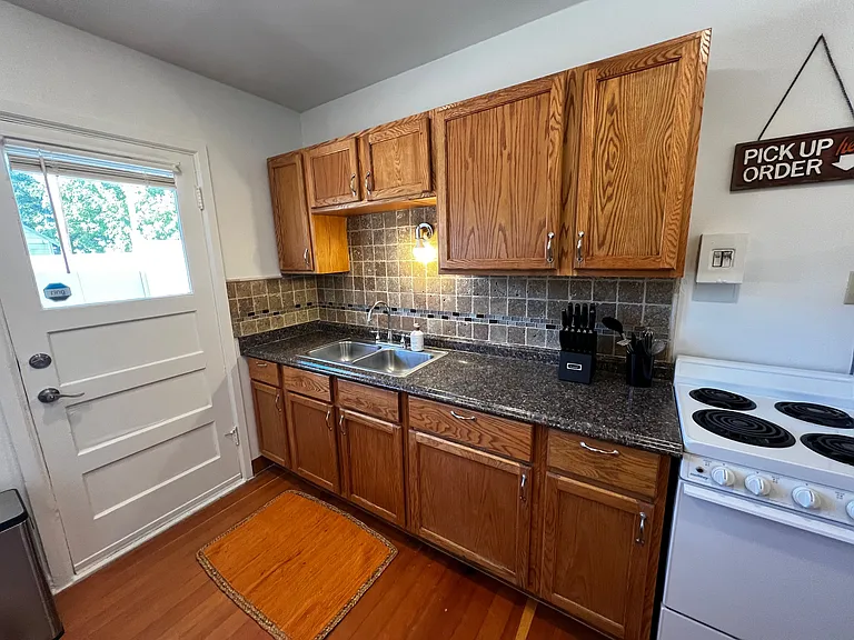 1131 E Ramona Ave — Photo 25