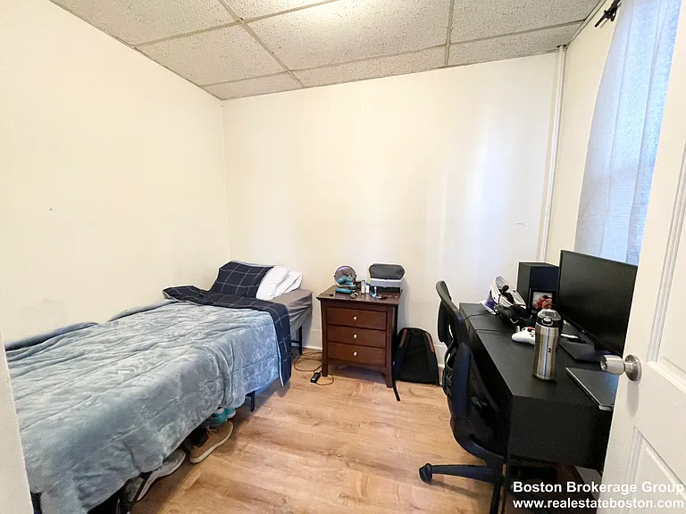 1572 Tremont St #2A — Photo 3
