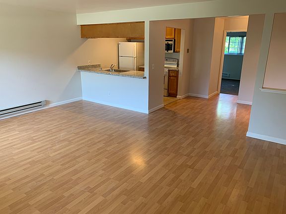 4th image of 240 Hollis Ave #3222