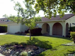6874 Gloria Dr, Sacramento, CA 95831