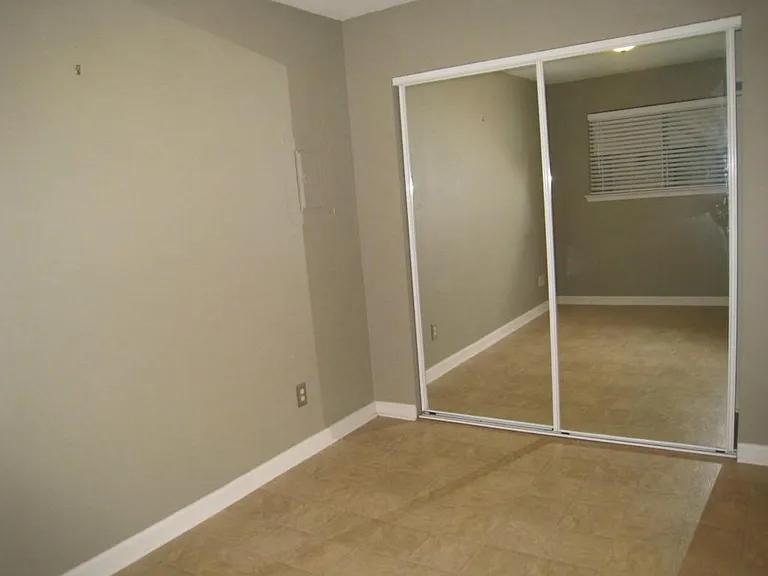 2500 Burleson Rd #402 — Photo 6