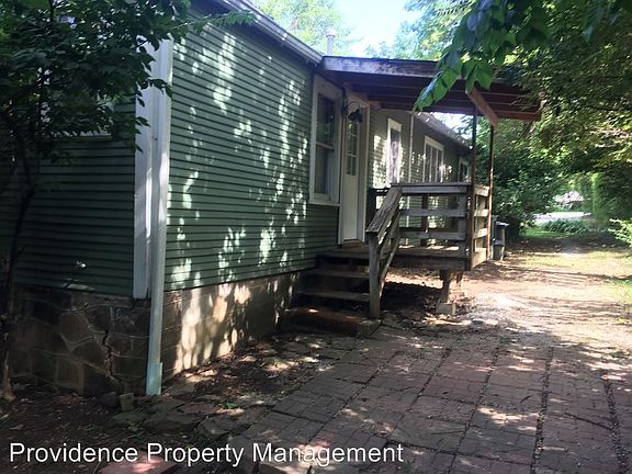 2nd image of 411 E Rebecca St