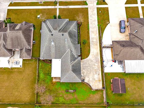 3rd image of 287 Port Royal Way