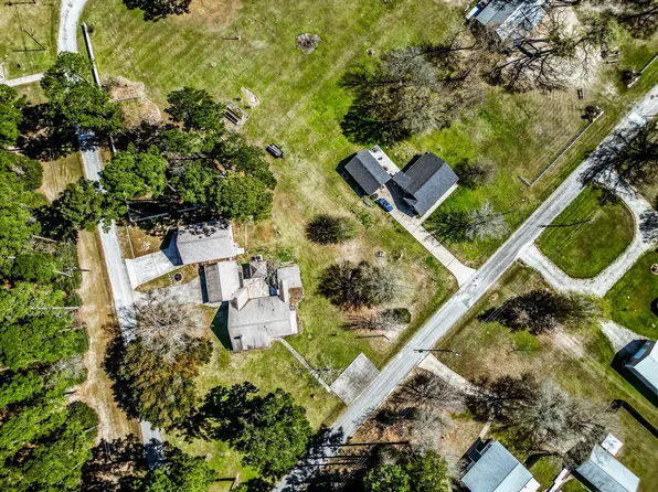 191 Timber Bay Dr, Trinity, TX 75862