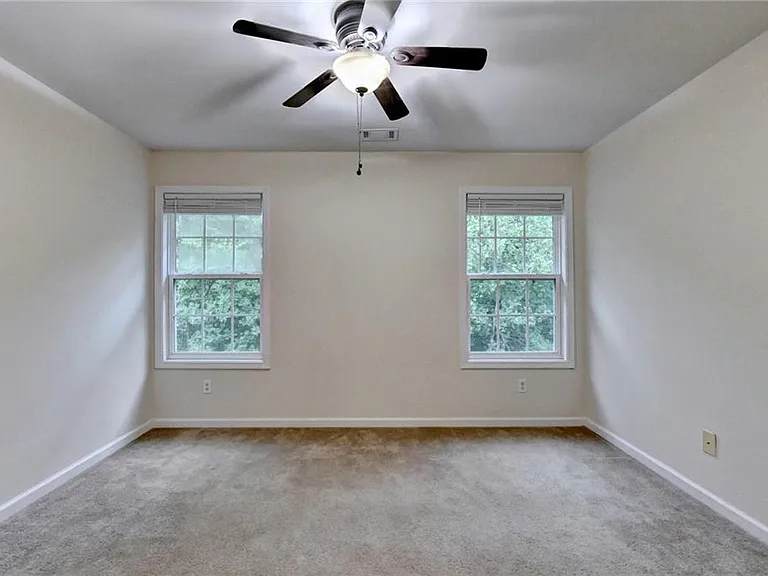 1641 Tailmore Ln — Photo 18