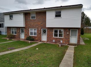 706 S 7th St #3, Youngwood, PA 15697
