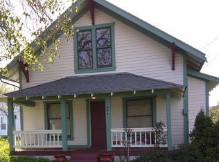 304 S 1st St, Talent, OR 97540