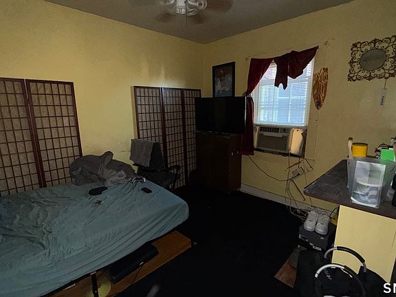 5th image of 644 Carroll Avenue #5