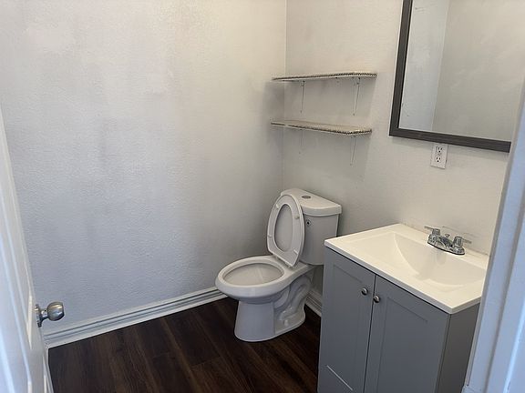 2nd image of 213 W 108th St