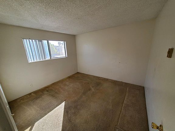 4th image of 3820 Swift Ave APT 4