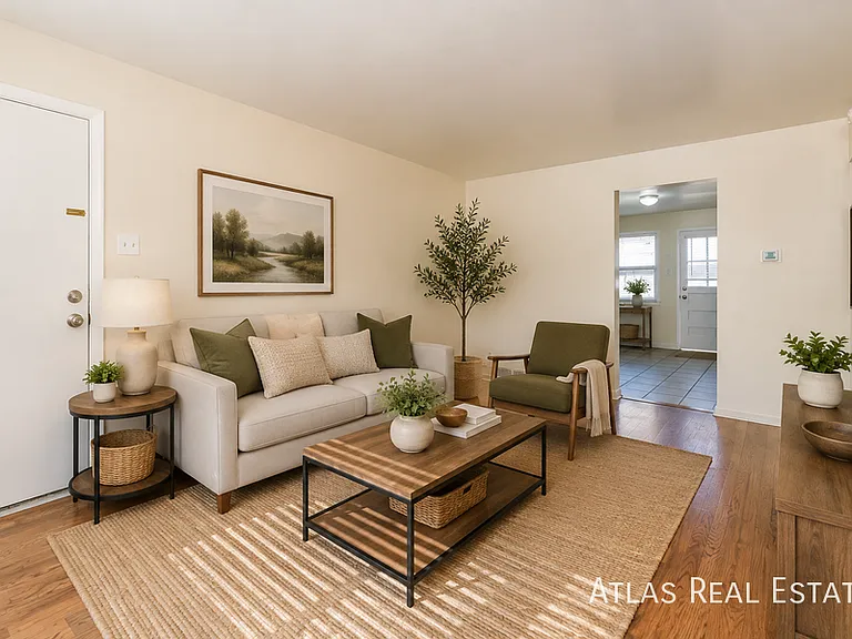 4529 E Yale Ave — Photo 1