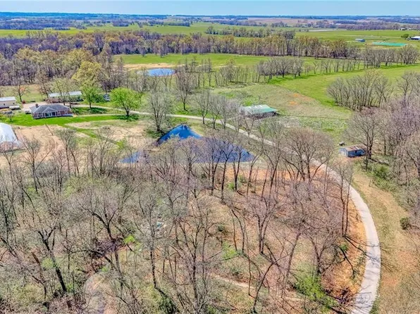 450 SW 725th Rd, Chilhowee, MO 64733