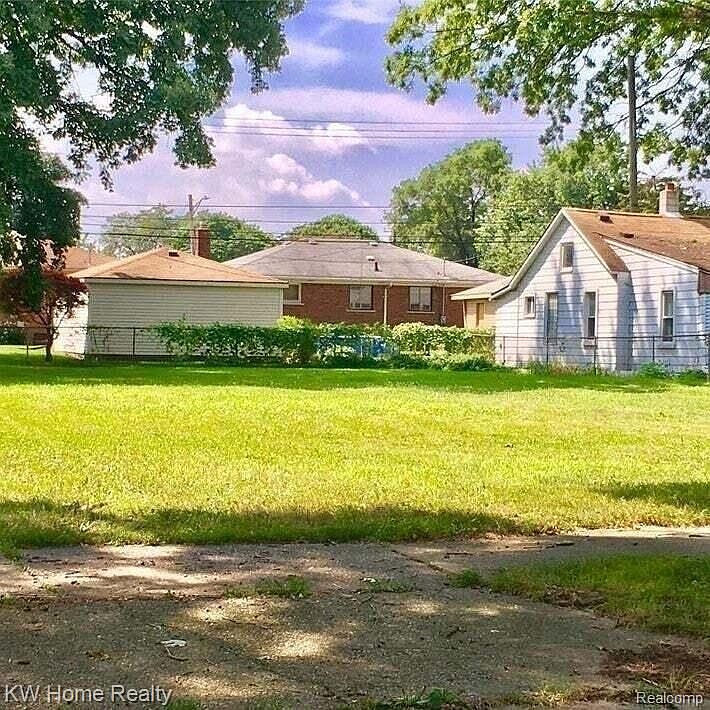 2nd image of 7246 Henry St