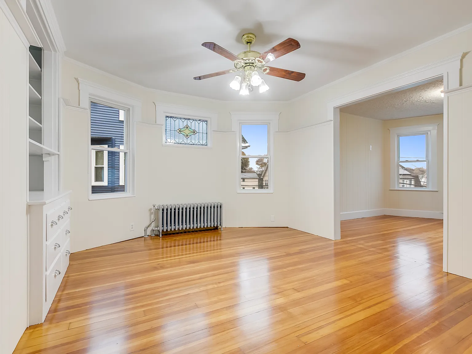 2 bed, 1200 sqft, $2,700 — Photo 3