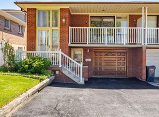 121 Cabana Dr, Toronto, ON M9L 1L1