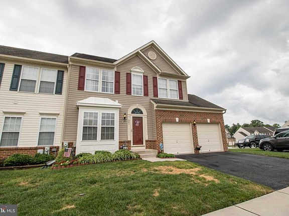 3rd image of 601 Brightwoods Way Unit 61