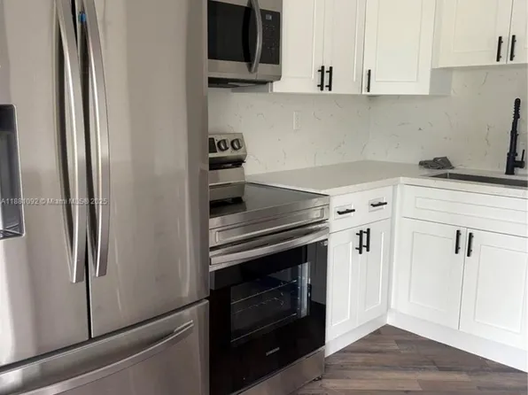 1405 SW 122nd Ave APT 10-13, Miami, FL 33184