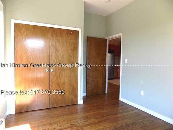 3rd image of 690 Halsey St #6