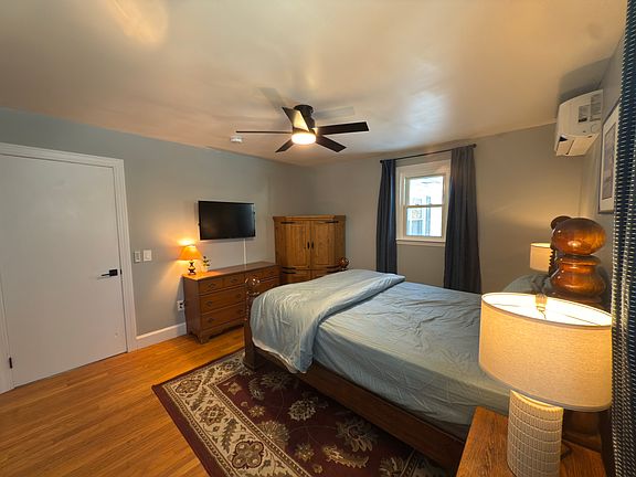 5th image of 12 Thayer St