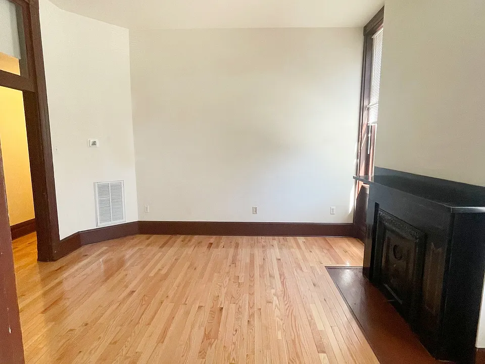 1607 Sarah St #1