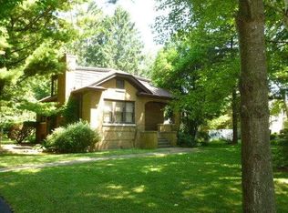 36 E Four Mile Rd, Racine, WI 53402