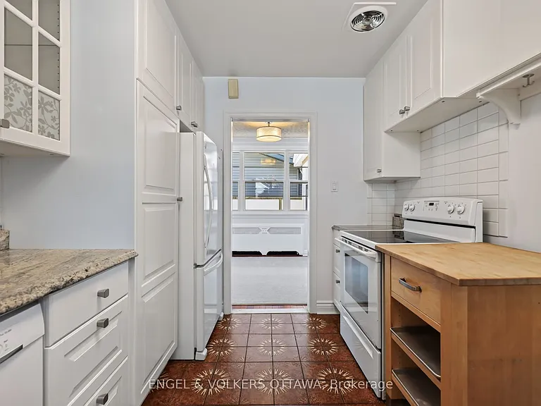 1171 Shillington Ave — Photo 16