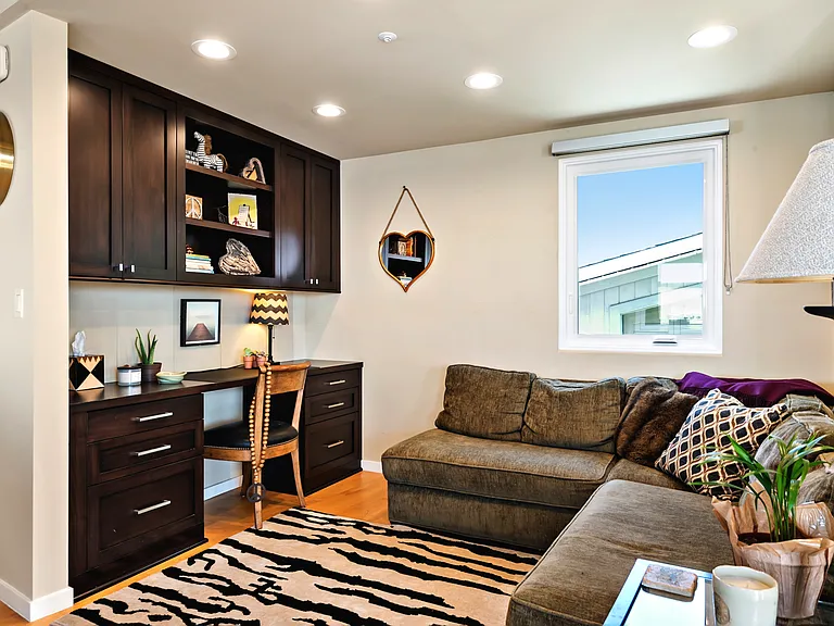 225 Homer St — Photo 12