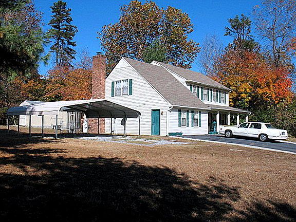 3rd image of 3018 Finch Dr