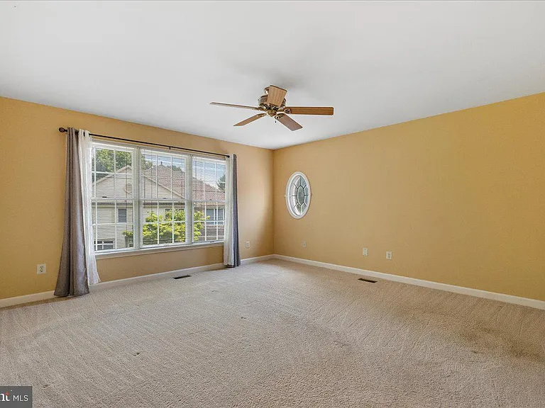 47 Wilkinson Way — Photo 12