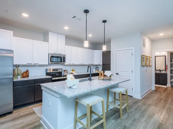 Sonderly at the Concourse