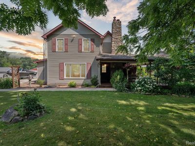 9227 Hogan Rd, Fenton, MI, 48430