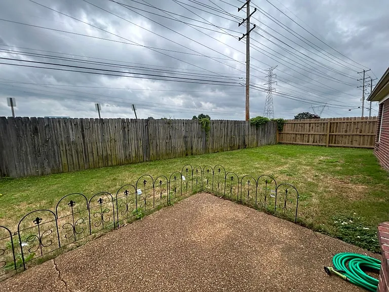 390 N Ericson Rd — Photo 24