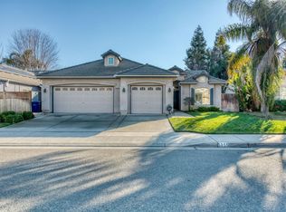 1115 E Hogan Ave, Fresno, CA 93730
