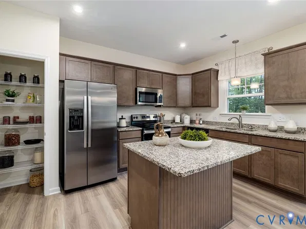 10362 Qualla Trace Dr, Chesterfield, VA 23832