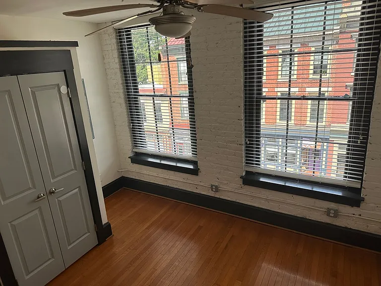 Old Towne Flats — Photo 12