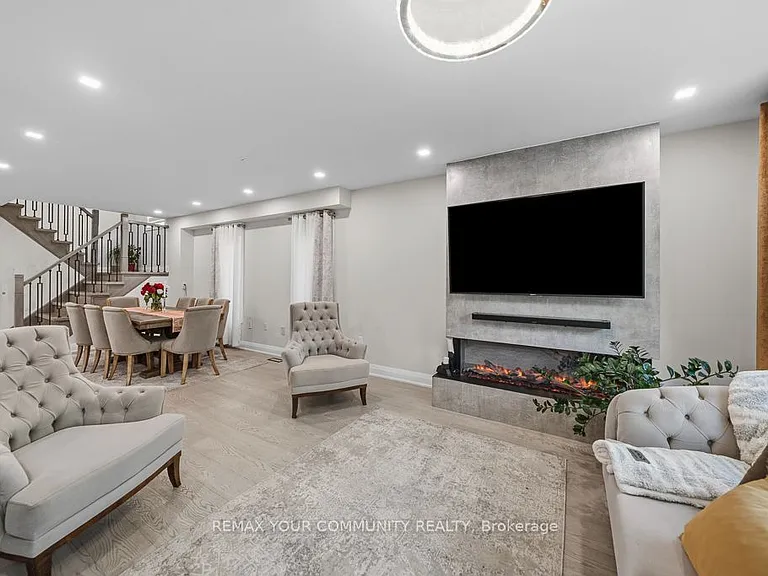 5 Amaryllis Ave — Photo 5