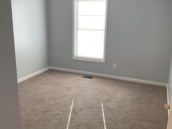 4th image of 624 McClung Ave APT C