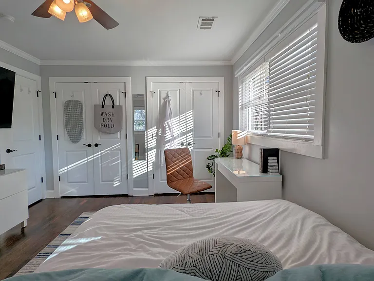 831 Parkway Dr SE — Photo 8