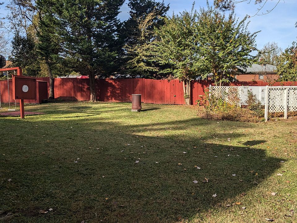 2nd image of 1948 Sherwood St