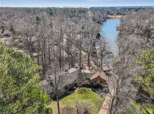 32 Hampton Ky, Williamsburg, VA 23185